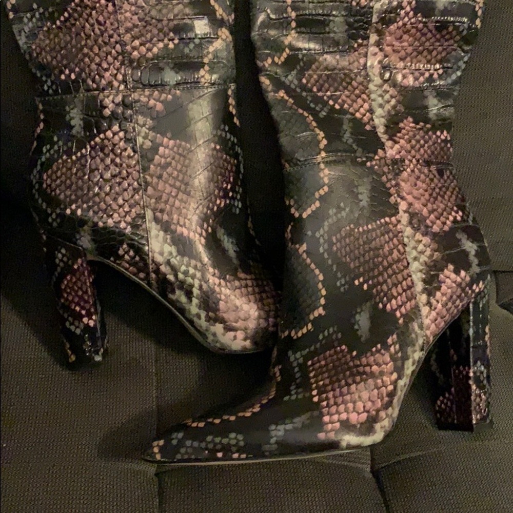 Sam Edelman Raakel python boots 9.5 NWT Org $275 - Picture 6 of 6